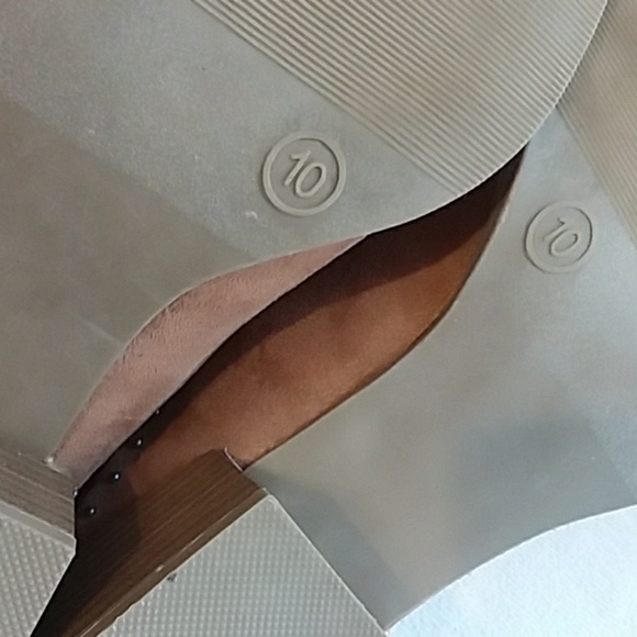 SOLD* - Picture 8 of 8